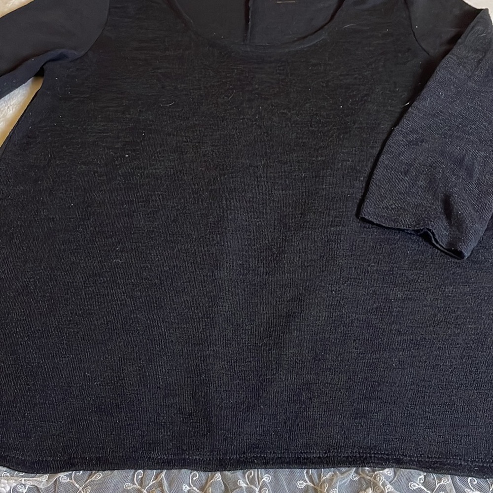 Arizona Jean Co. Black Long Sleeve with Lace Detail size M - Picture 3 of 9